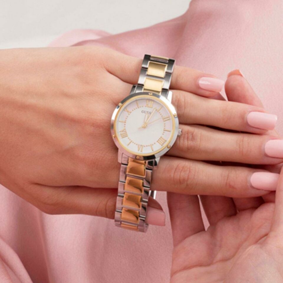 GUESS GUGW0404L2 KADIN KOL SAATİ